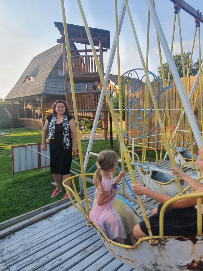 Agropenzion 7Divov Dolna Krupa エクステリア 写真